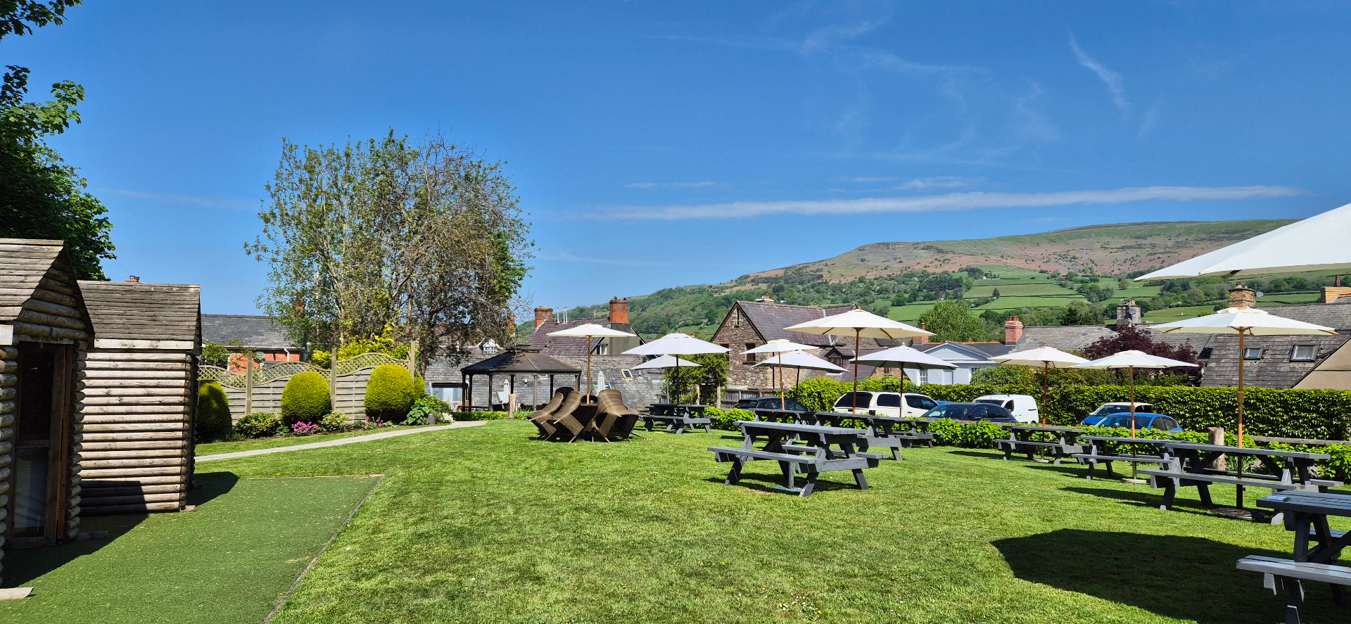The Dragon Inn garden in summer